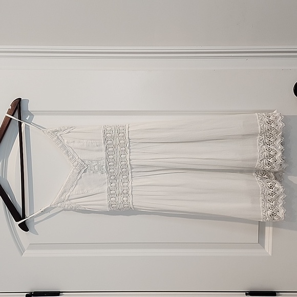 Abercrombie & Fitch Dresses & Skirts - Abercrombie & Fitch Dress Size M